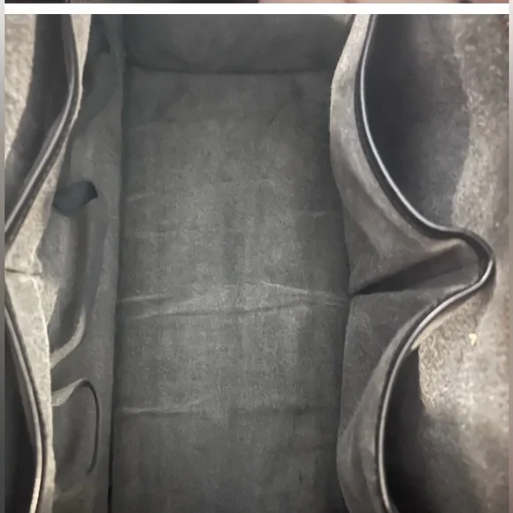 Louis Vuitton Riviera black Epi leather handbag - Picture 4 of 8